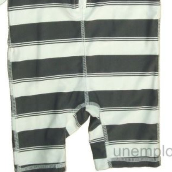 Boys Skulls Swimsuit Rashguard Bathing Swim Suit Protection UPF Rash Guard Short - Picture 6 of 6